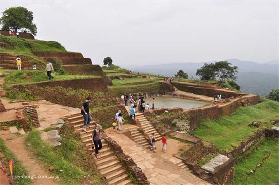 http://www.seemorgh.com/uploads/1391/03/1a.jpg
