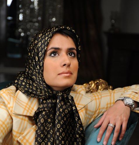 http://www.seemorgh.com/uploads/1392/05/neda%20farhang9.jpg