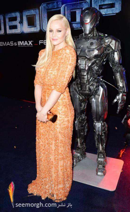 http://www.seemorgh.com/uploads/1392/11/abbie-cornish-at-robocop-premiere-in-london2.jpg