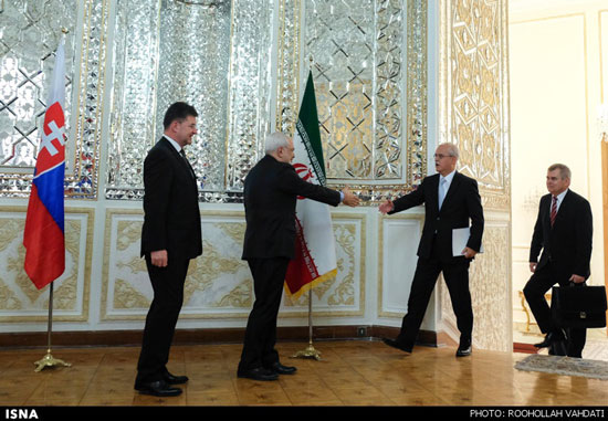 http://www.seemorgh.com/uploads/1393/10/zarif27.jpg