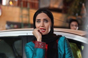 طرح عجیبی از افتادن سایه یک روحانی بر روی الناز شاکردوست در پوستر غیرمجاز رسوایی