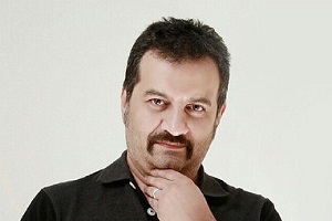 مهراب قاسم خانی: مثال از این نژادپرستانه تر ؟ همینا رو میکنن تو مخشون