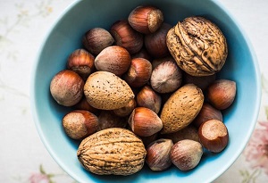 خواص آجیل ها از دیدگاه طب سنتی
