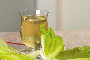 پاکسازی بدن در نوروز با شربت سکنجبین