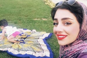 سلفی خانم بازیگر کشورمان با فرانچسکو توتی در ایتالیا!! عکس