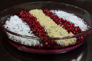 دسر انار یخچالی، یک دسر ساده و خوش طعم برای شب یلدا