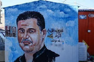 این مرد به زندگی زلزله زدگان سرپل ذهاب رنگ می پاشد