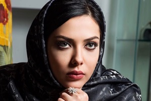 لیلا اوتادی در میان موجوداتی عجیب + عکس