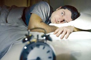 پیشنهاد عجیب متخصصان برای رفع مشکل بی خوابی!
