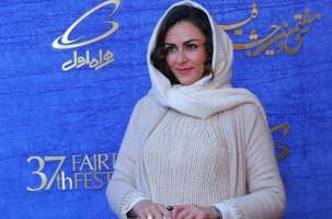 جلب توجه تیپ خاص و متفاوت شیوا ابراهیمی در جشنواره فجر! عکس