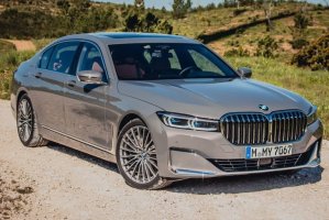 ویژگی های بی ام و 2020 750Li xDrive + عکس
