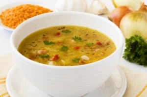 سوپ نخود فرنگی، یک سوپ سبک برای افطار ماه رمضان