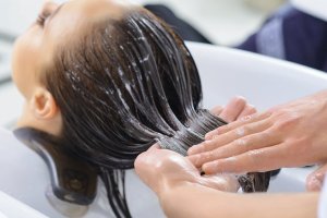 ماسک مو خانگی، 10 ماسک طبیعی که مو های تان را پرپشت و زیبا میکند