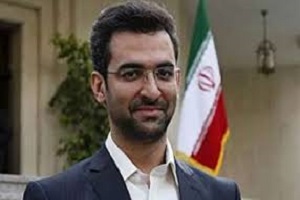 آذری‌جهرمی: تا جناب خان برامون نیومده، مشکلات را حل میکنیم!