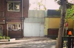 پنجره های خانه میرحسین که 8 سال پیش جوش داده شده بود باز شد