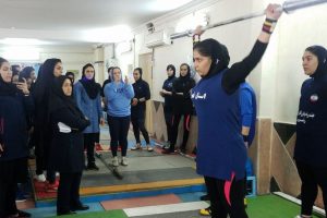 رونمایی از لباس وزنه برداری بانوان در مراسمی نمادین! عکس