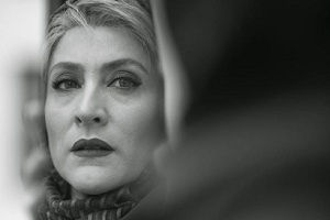 ویشکا آسایش با نگاهی غضب آلود و خیره شدن کوبریکی + عکس