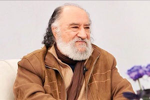 داریوش ارجمند، از ناخدا خورشید تا ستایش + عکس