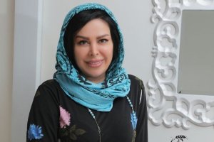 تیپ فلور نظری بازیگر 50 ساله در آلمان! عکس