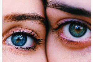 مهم ترین ویتامین ها برای سلامت چشم