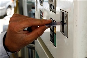 سهمیه‌بندی بنزین فعلاً منتفی است