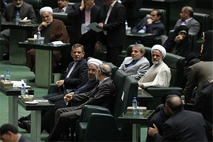 بیش از دو هزار تذکر کتبی به روحانی و وزرا