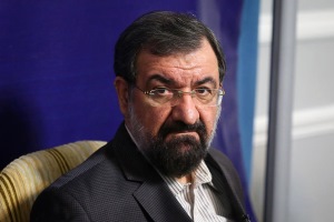 محسن رضایی: ترامپ، باید بگوید غلط کردم