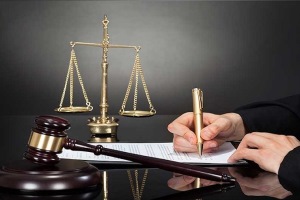 حکم تبعید و شلاق نماینده متجاوز نقض شد