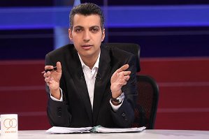 واکنش صریح عادل فردوسی پور به خبر نامزدی برای مجلس شورای اسلامی
