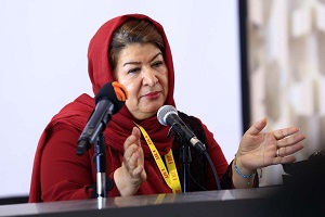 پوران درخشنده در جایزه گرفت + عکس