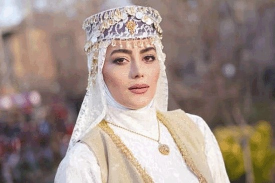 چهره واقعی هدیه بازوند بازیگر خوش چهره نقش روژان سریال نون خ