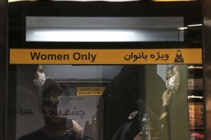 کسی جلوی بی‌ ماسک‌ ها را در مترو نمی‌ گیرد