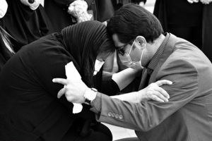 تشییع و خاکسپاری فرزند زوج پزشک مدافع سلامت