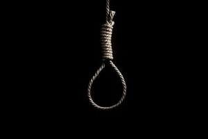کشف جسد حلق آویز دختر ۱۱ساله