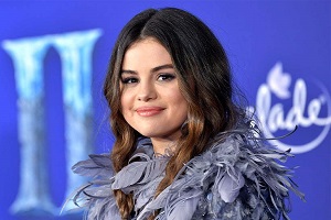 سنا گومز مجری اسکار 2022 می شود؟