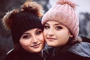 سارا و نیکای پایتخت در ایران اینترنشنال + عکس