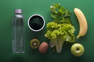چند ماده غذایی برای کاهش حساسیت بهار، از زنجبیل تا پیاز
