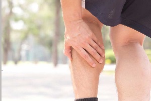 علت درد ساق پا کشیدگی است یا مشکلی دیگر؟
