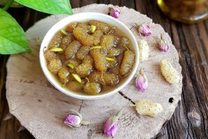 طرز تهیه مربا توت سفید