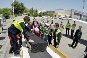تصاویری تلخ از حواشیِ حادثه اتوبوس خبرنگاران