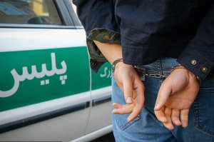 پوشیدن لباس پلیس راهور برای اخاذی