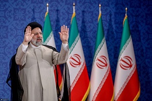 ابطحی به رئیسی : فرصت را از دست ندهید
