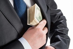 یک اختلاسگر دیگر هم به کانادا گریخت 