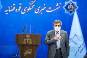 ستایشی خداحافظی کرد 