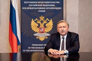اولیانوف : ایران خواهان راه حلی جامع است نه موقت