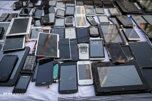سارق موبایل با 10 فقره سرقت دستگیر شد