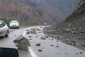 جزئیات ریزش مرگبار سنگ در جاده کندوان