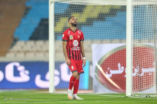 پیشنهاد تیم قطری به احمد نوراللهی برای جدایی از پرسپولیس