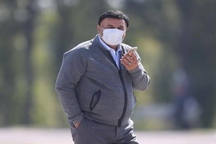 دستگیری هوادار استقلال بخاطر فحاشی در فرودگاه!