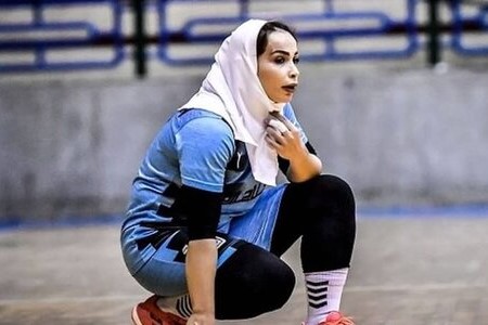 اسپانیا به هندبالیست ایرانی پناهندگی نداد؛ بازگشت اجباری شقایق به ایران!